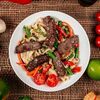 Wok Удон с говядиной в СушиТайм по цене 600