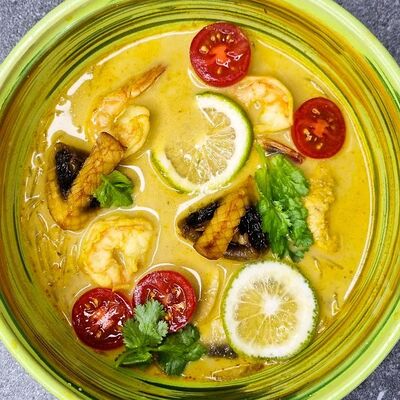 Карри-суп Фунчоза с курицей в Sushitop по цене 455 ₽