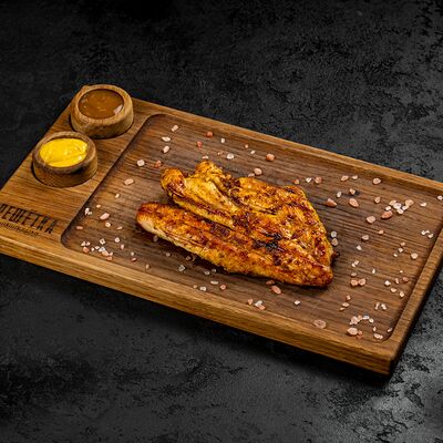 Куриная грудка на гриле (Горчичная грудка) в Гриль бар Решётка по цене 450 ₽