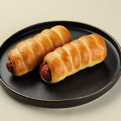 Сосиска куриная в тесте в Ля Галетт по цене 95 ₽