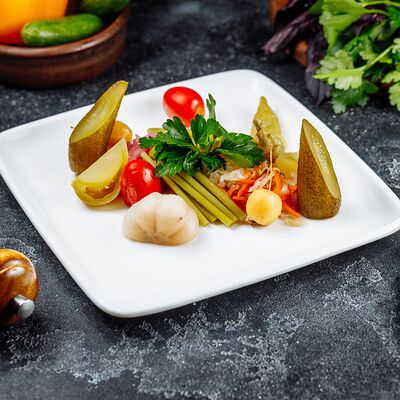 Соленья и маринады в Таксиммайдан по цене 1080 ₽