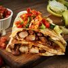 Tex-Mex Casa Dilla с курицей BBQ и моцареллой в Casa Dilla по цене 520