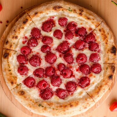 Малина-маскарпоне в Пицца & Суши baba Napoli по цене 1699 ₽