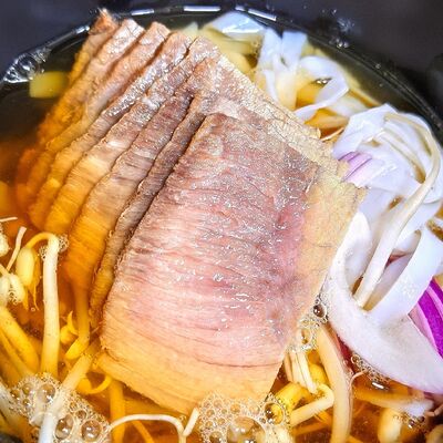 Фо бо биг в iWok по цене 600 ₽