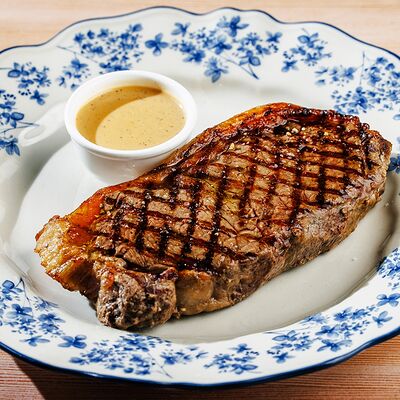 Стейк Стриплойн в Москва по цене 1200 ₽