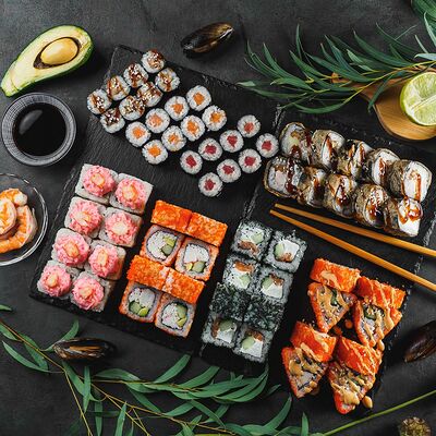 Сет Микс в Maki Family по цене 1429