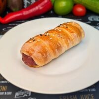 Сосиска в тесте в GOODFOOD