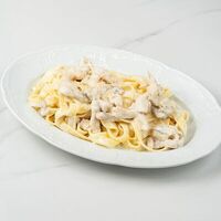 Фетучини с курицей в сливочном соусе в Date