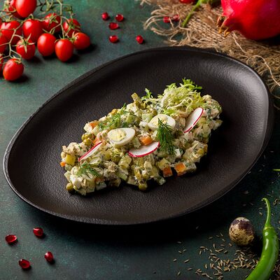 Салат Столичныйв Дюшес по цене 490 ₽