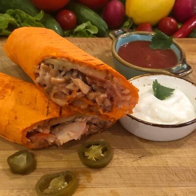 Шаурма в сырном лавашев Чайхана 24 Халяль по цене 350 ₽