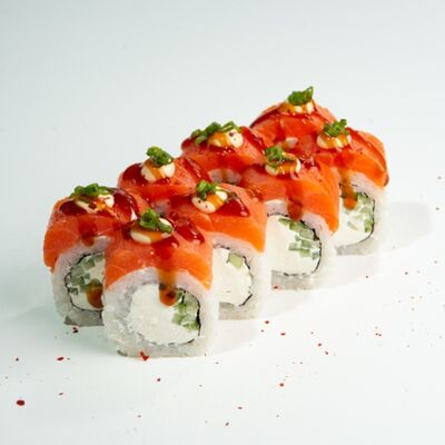 Копчёная Филадельфия с огурцом и сыром (8 шт.) в ЁБИСАН по цене 1489 ₽