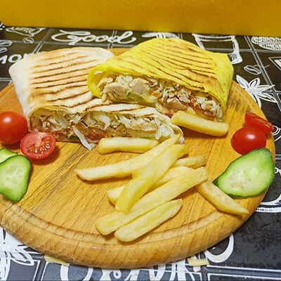 Шаурма с картошкой фри в Шаурма72в колобке по цене 460 ₽
