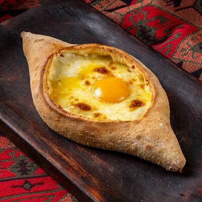 Хачапури по-аджарски в Хмели & Сунели по цене 760 ₽