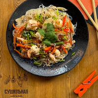 Wok с морепродуктами в Сушильная