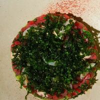 Тартар из тунца с соусом кимчив Gino Cafe