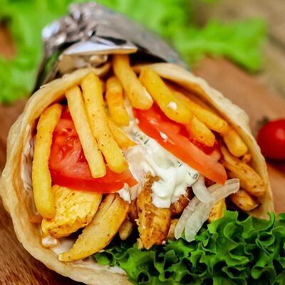 Гиросв Шаурма у дома халал по цене 490 ₽