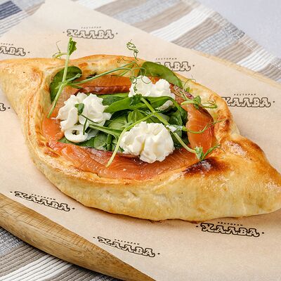 Хачапури с лососем в Халва по цене 675 ₽