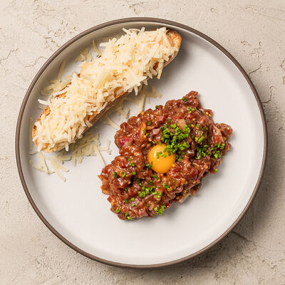 Тартар из говядины в Лали Бистро по цене 760 ₽