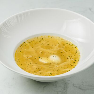 Куриный суп с домашней лапшой в Облака по цене 505 ₽