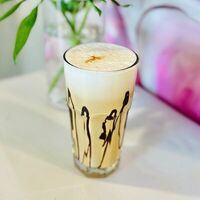 Молочный коктейль в Vegan & Classic coffee