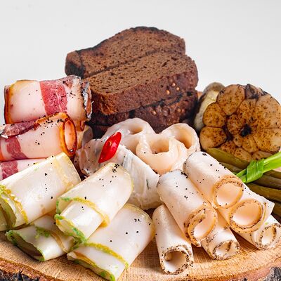 Ассорти изпяти видов сала в Jack London по цене 800 ₽