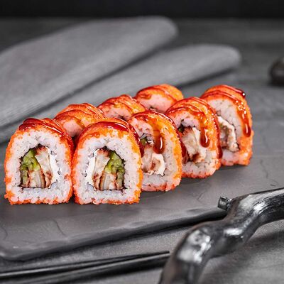 Калифорния унаги с икрой в Суши Мастер по цене 329 ₽