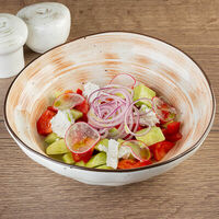 Салат со свежими овощами в DavidRobertSons