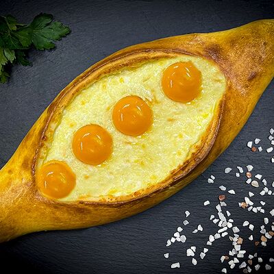 Хачапури Аджарский (Титаник) в Батя Мангал по цене 1150 ₽