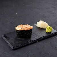 Спайси лосось в Nau