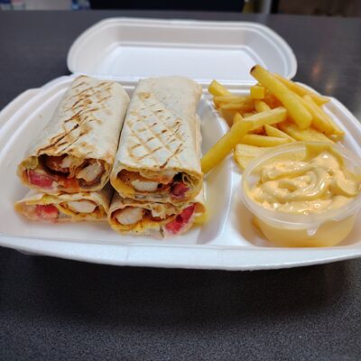 Чикен ролл в Аль-Араби по цене 450 ₽