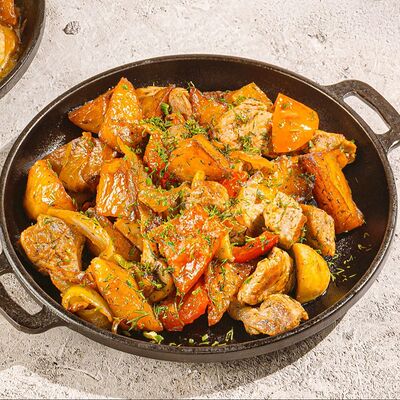 Жаркое со свининой в Stories по цене 650 ₽