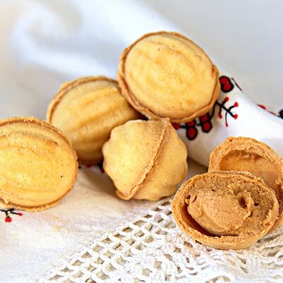 Орешки со сгущенкой в Хлебница по цене 200 ₽