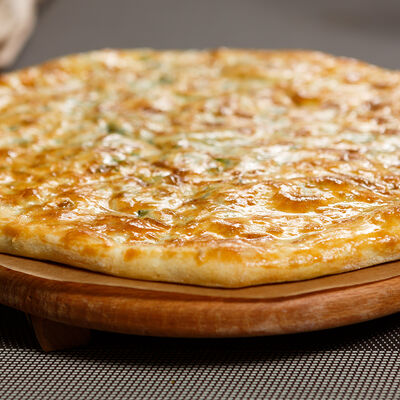 Хачапури со шпинатом в Сандро по цене 1300 ₽