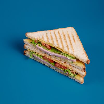 Сэндвич в Arctic Coffee по цене 320 ₽