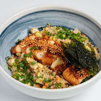 Жареный рис, угорь, нори в Everland по цене 1190 ₽