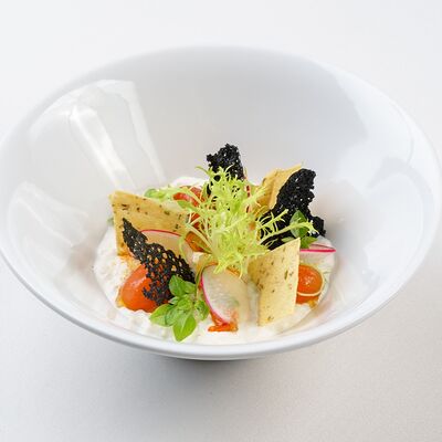 Буррата с красными креветками в Balzi Rossi по цене 1390 ₽