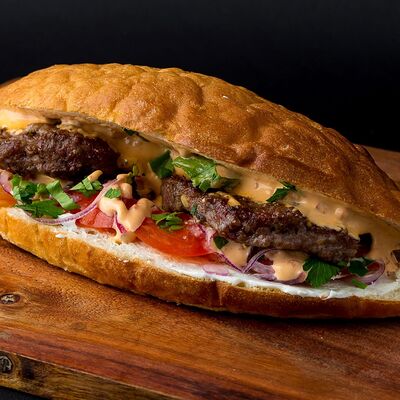 Дурум с говяжьей котлетой в МАНГАЛКОФЕ по цене 460 ₽