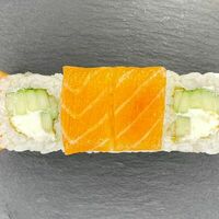 Филадельфия лайт с огурцом в Sushi рай