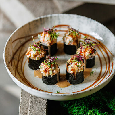 Ролл Хотару в Эбби Noodles & Sushi Bar по цене 760