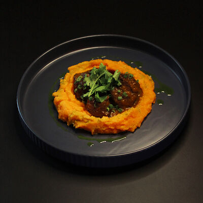 Щечки с картофелем в ХУД по цене 730 ₽