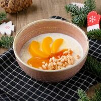 Рисовая каша на сливках с персиками, джемом и воздушным рисомв Чашка