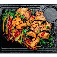 Курица терияки с овощами хибачи в Багс Банни от кафеМафия