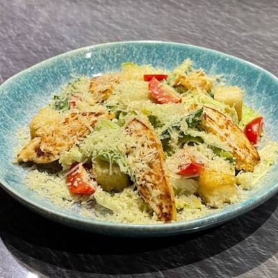 Цезарь с курицей в Ленинградский Экспресс по цене 680 ₽