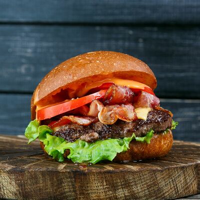 Бургер Blt в WRF Вокруг Света по цене 450 ₽