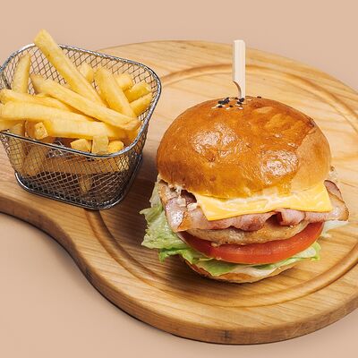 Бургер Цезарь в Balcon Day & Night по цене 690 ₽