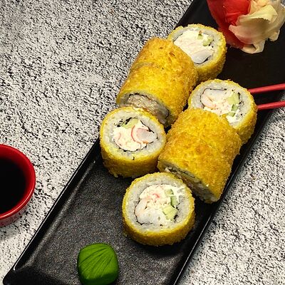 Hot с креветкой и крабом в Sushi-Дзен по цене 500 ₽