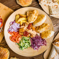 Логотип Шаверма и Пельмень