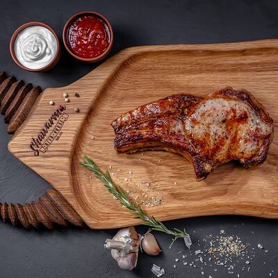 Свиная корейка на кости в Shawarmahouse по цене 765 ₽