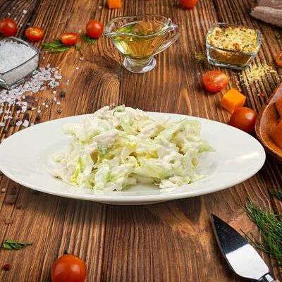 Салат с сельдереем и курицей в Дон Бургер по цене 252 ₽