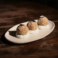 Пахлава с кешью и золотом в Менталитет